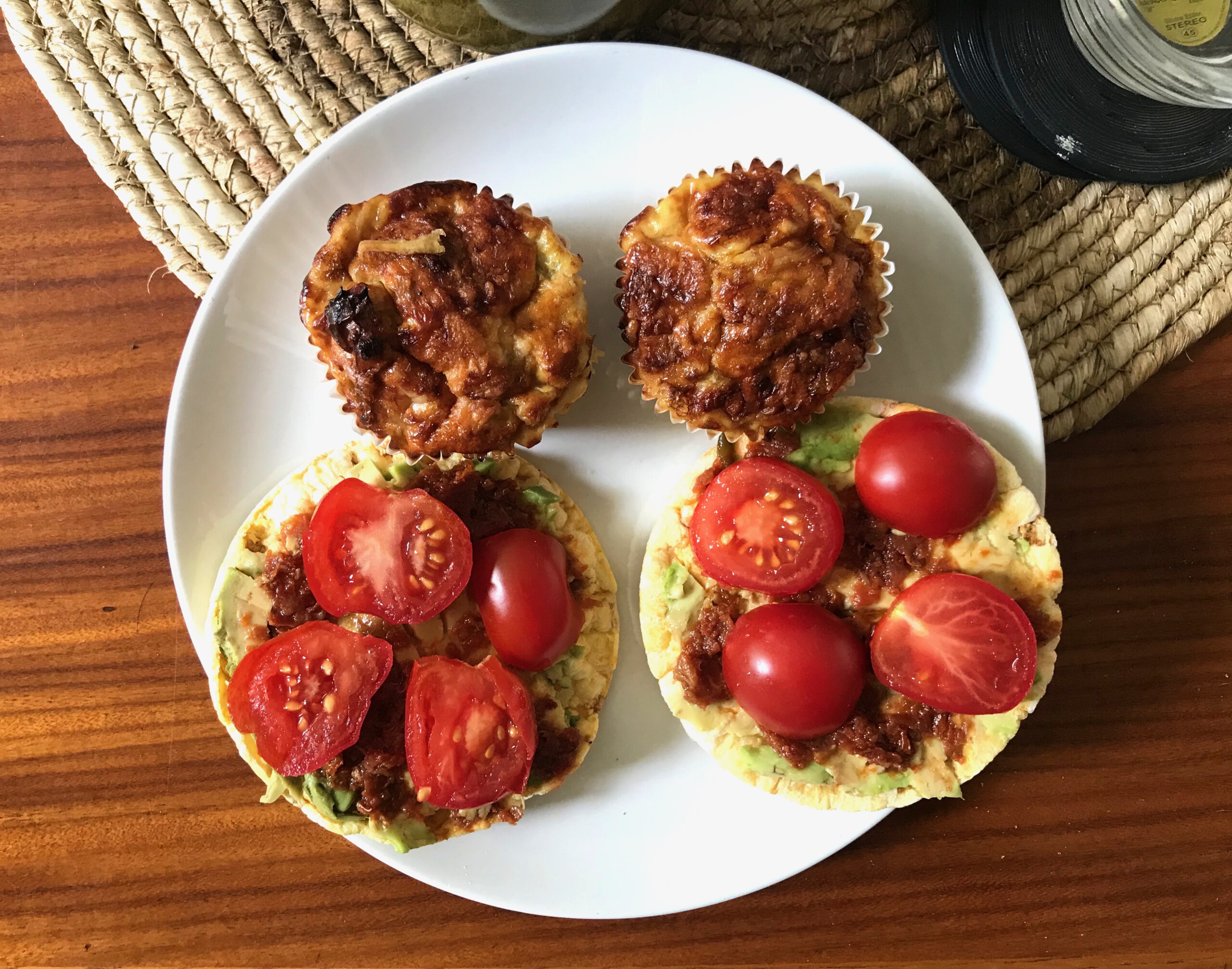 Eimuffins en maiswafels